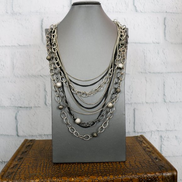 NWT New York and Company Multi-strand Necklace - Picture 4 of 8